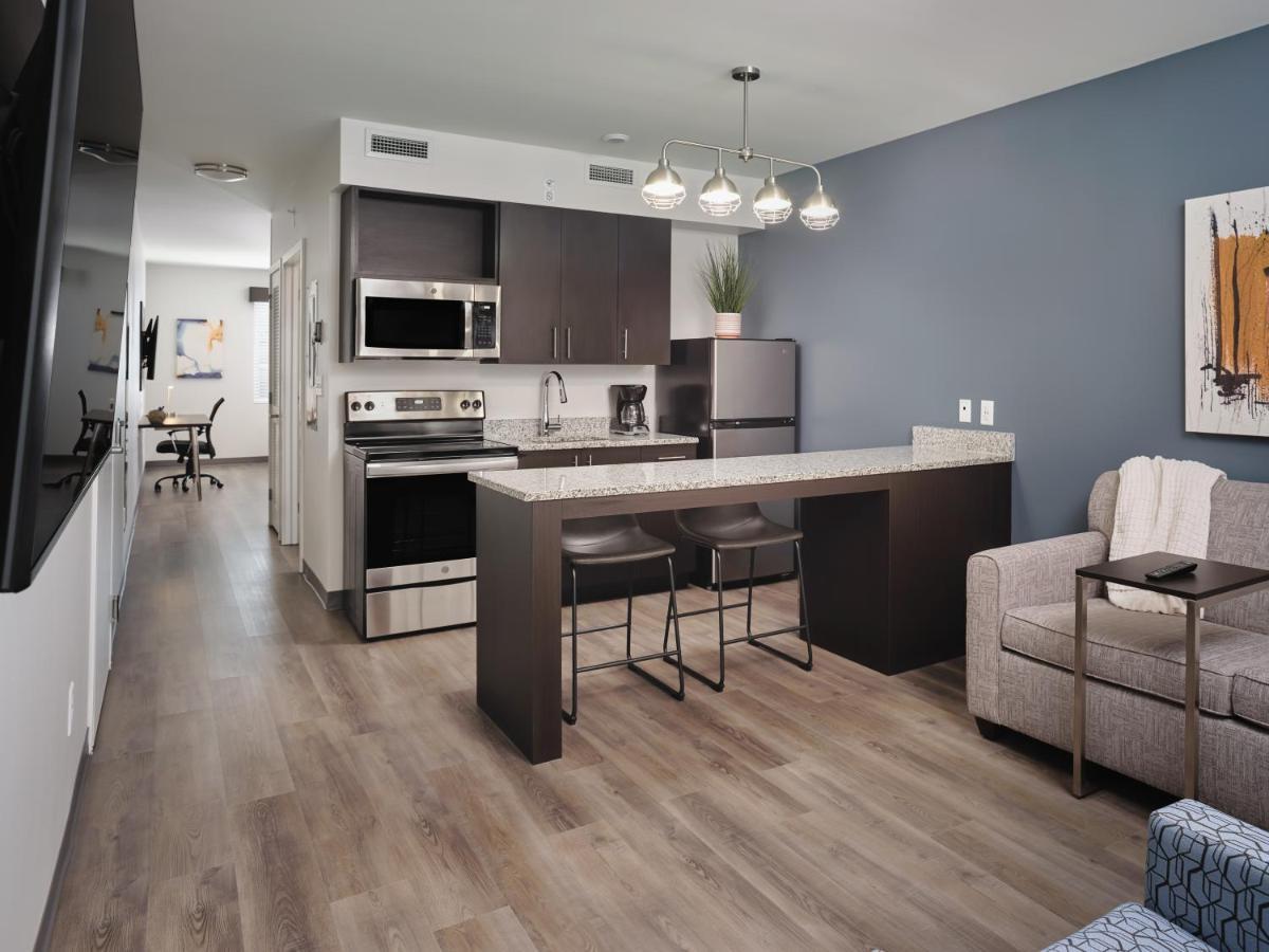 Stayapt Suites Μοντγκόμερι Εξωτερικό φωτογραφία